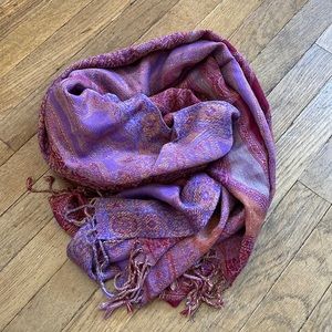 Gorgeous pashmina scarf